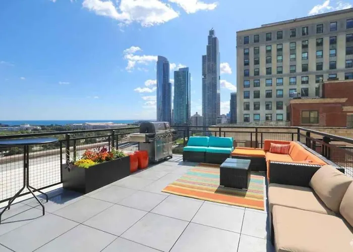 Cozy Downtown Mich Ave Gym And Rooftop #7 *